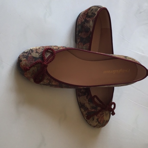 $125.00 for this gorgeous pair of Ballerinas - Picture 2 of 6